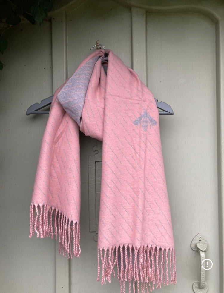 🍁🍂 Pink grey cashmere bee scarf
