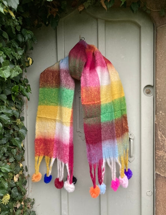 🍁🍂 Red green Pom check scarf