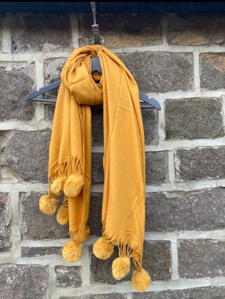 🍁🍂 Mustard Pom scarf