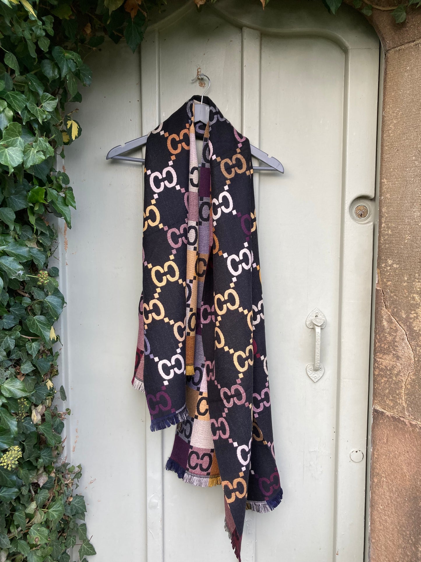 🍁🍂 Black pattern scarf