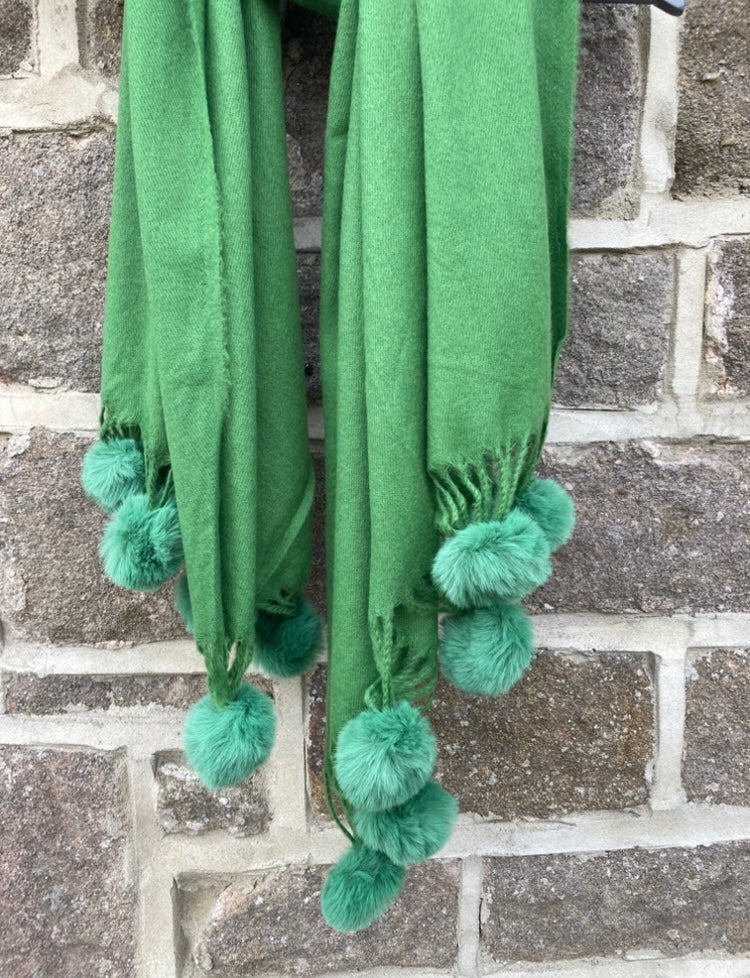 🍁🍂 green Pom scarf