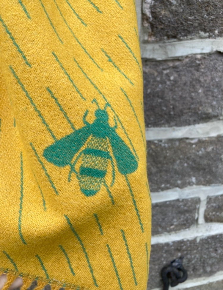🍁🍂 Mustard green cashmere bee scarf