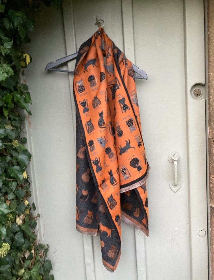 🍁🍂 orange cat scarf