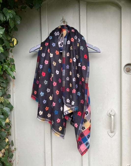 🍁🍂 Black flower scarf