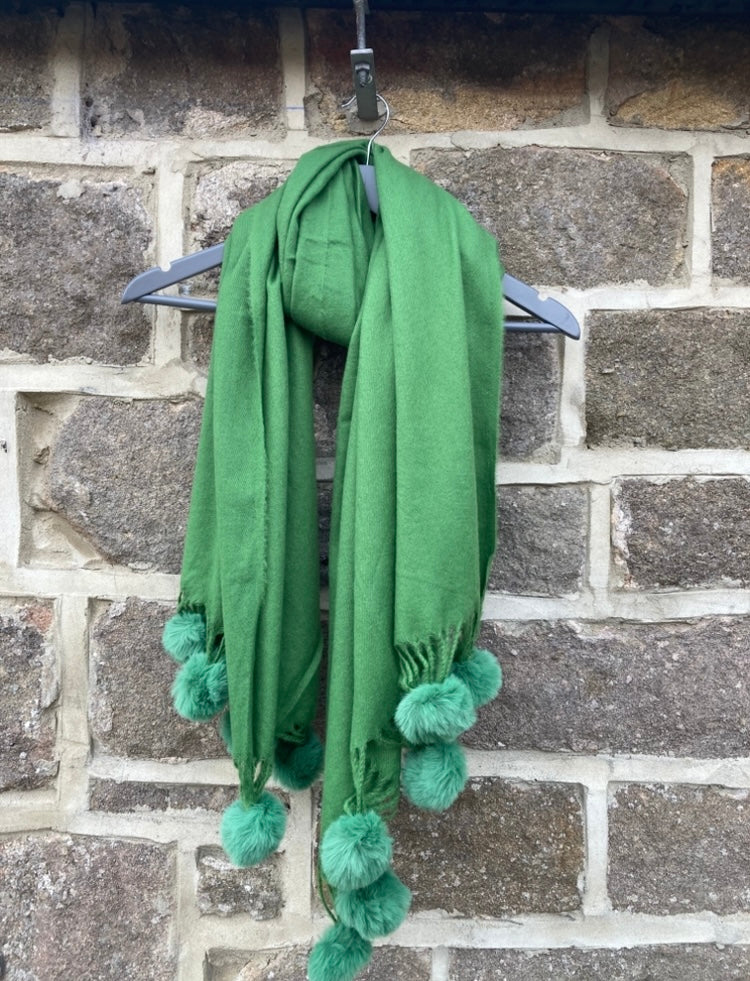 🍁🍂 green Pom scarf
