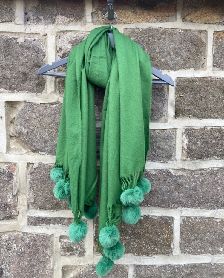 🍁🍂 green Pom scarf