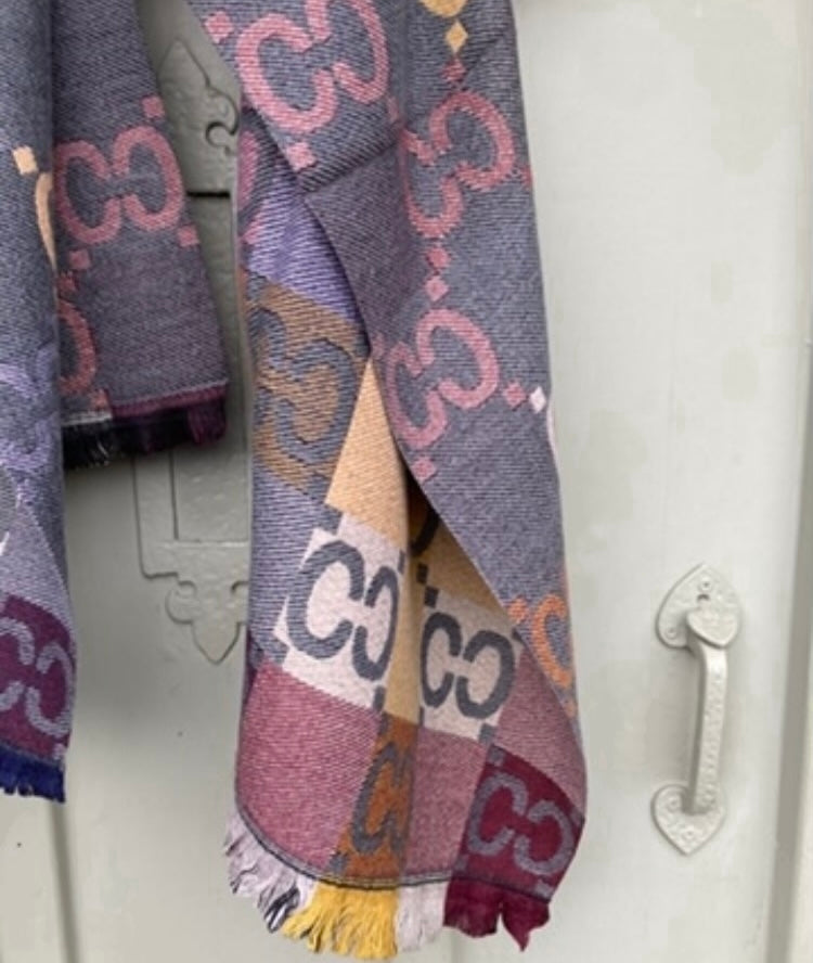 🍁🍂 Grey pattern scarf