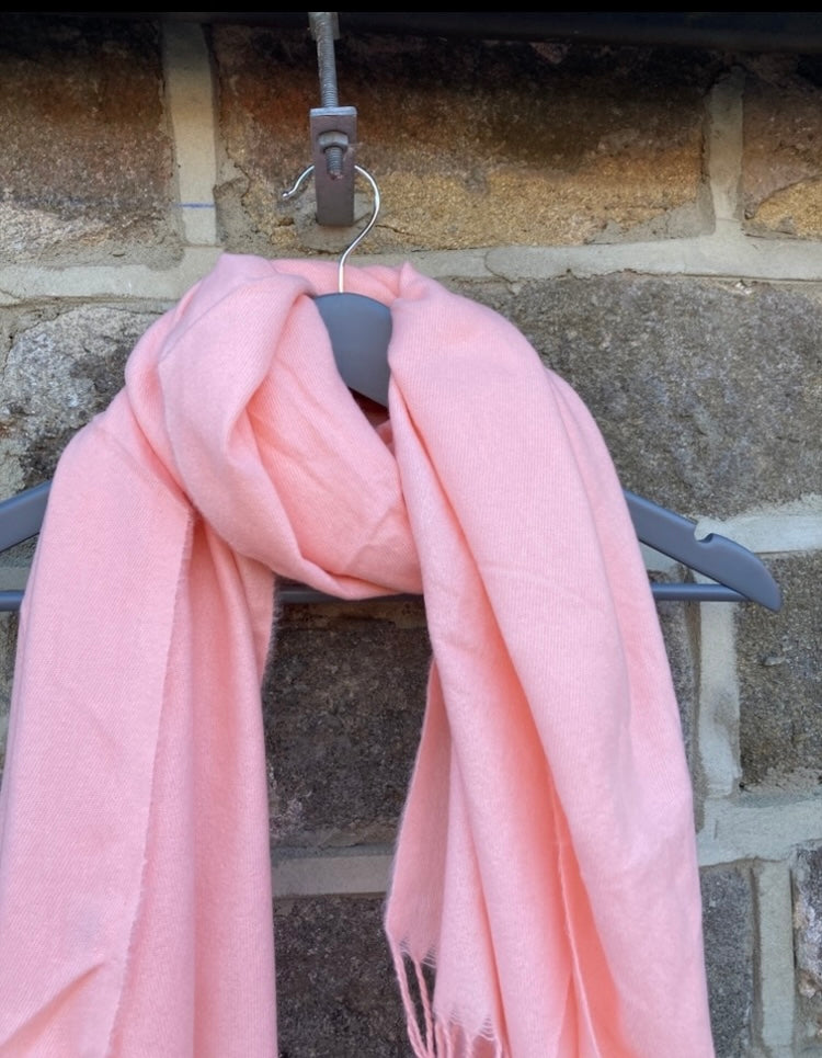 🍁🍂 Pink Pom scarf